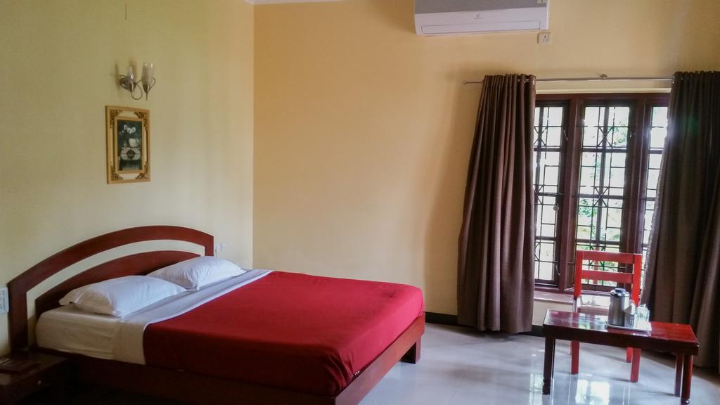 منغالور River View Guest House - Kavitha Residency المظهر الخارجي الصورة