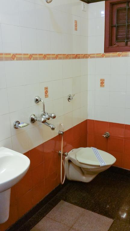 منغالور River View Guest House - Kavitha Residency المظهر الخارجي الصورة